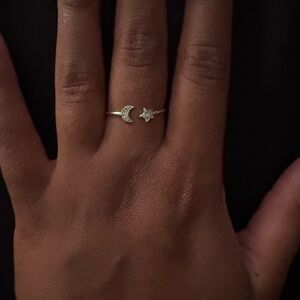 Adjustable moon and sun ring